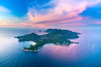 Drone photo of the island koh tao thailand diving